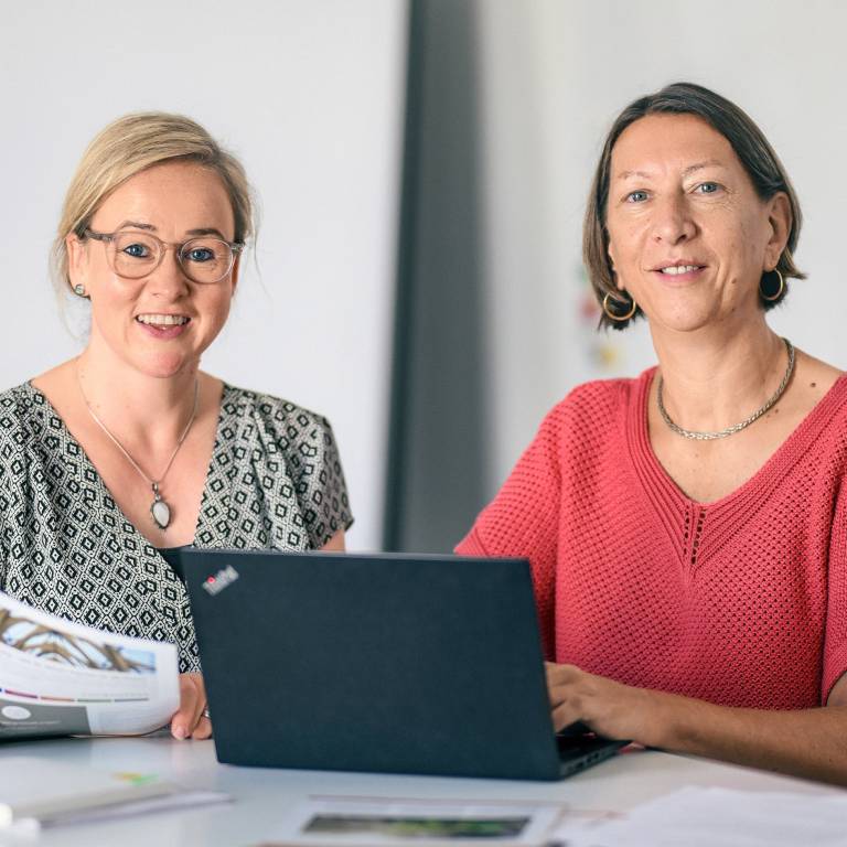 Die Mitarbeiterinnen der Geschäftsstelle der EWE Stiftung